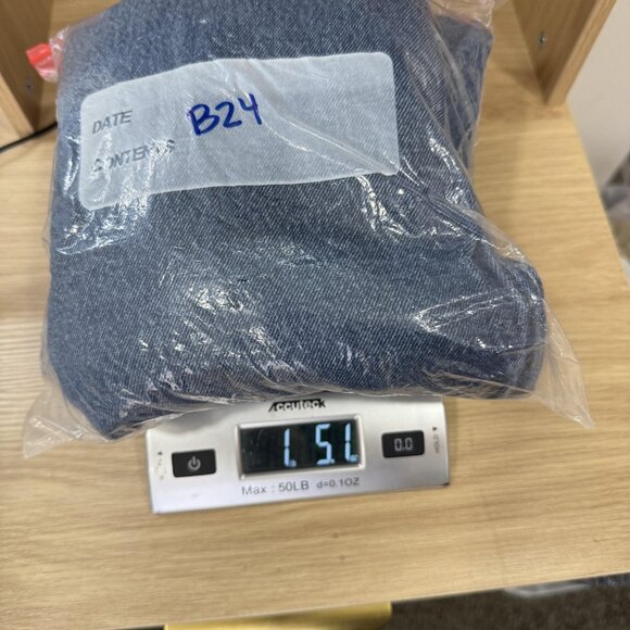 Levis 501 Jeans Womens 29x30 Blue Denim High Rise Straight Button Fly Raw Hem - Picture 13 of 13